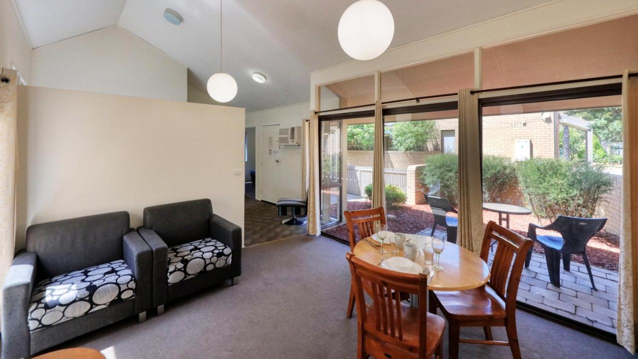 Executive Hideaway Benalla Exterior foto